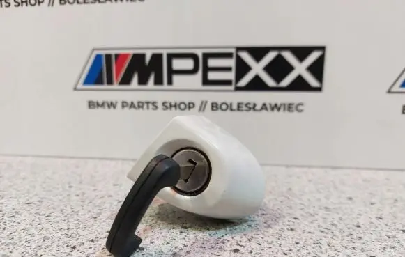 BMW X3 F25 Front door lock (next to the handle) 7290471