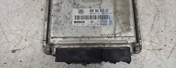 Volkswagen Polo III 6N 6N2 6NF Engine control unit/module 030906032CG 26SA7189 0261207178