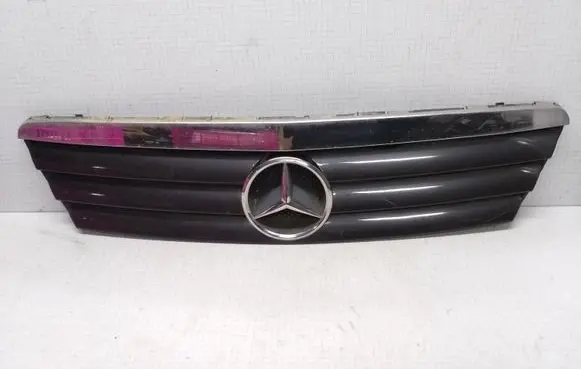Mercedes-Benz A W168 Front bumper upper radiator grill 1688800083