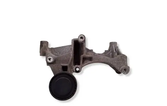 Mercedes-Benz Vito Viano W447 Generator/alternator bracket 117105124R