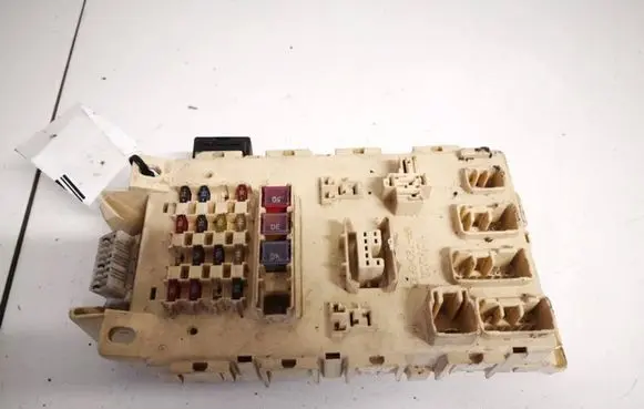 Toyota Yaris Fuse box set