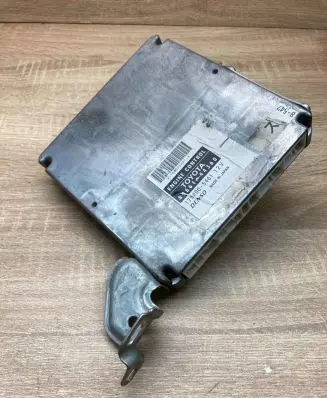 Toyota Avensis Verso Engine control unit/module ECU 8966144360 1758005461