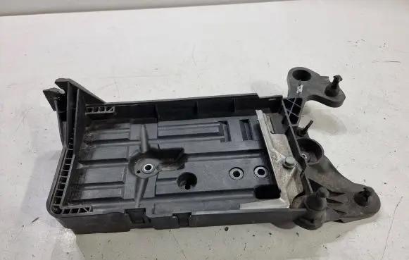 Audi A3 S3 8V Battery tray 5Q0915331K