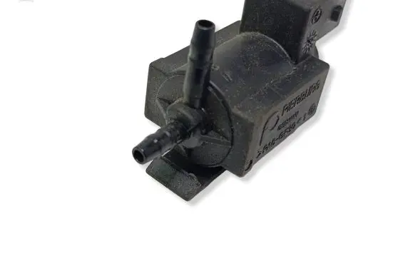 BMW 1 F20 F21 Turbo solenoid valve 70231800 7810831 12T332