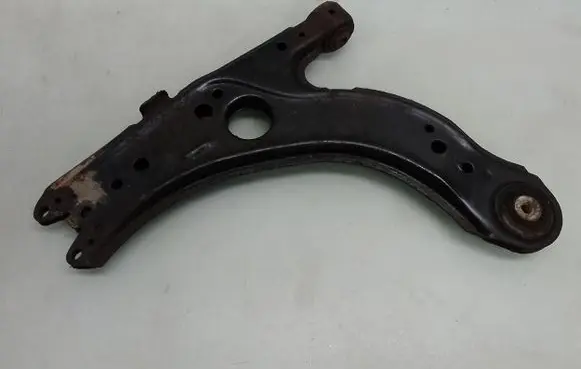Volkswagen New Beetle Front lower control arm/wishbone