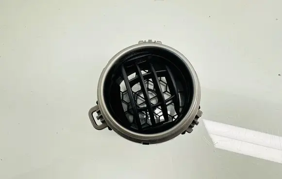 Toyota Yaris Dashboard side air vent grill/cover trim