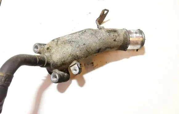 Toyota Avensis Verso Engine coolant pipe/hose