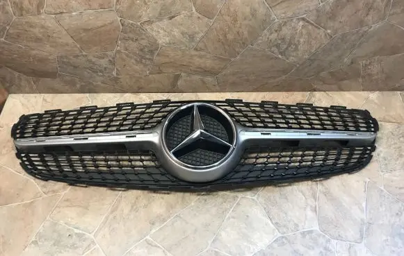 Quarter panel pressure vent