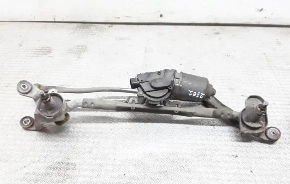 Mazda 5 Front wiper linkage and motor 1593000600
