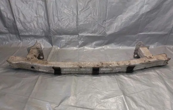 Renault Megane II Front bumper cross member