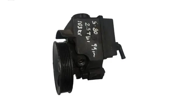 Volvo V70 Power steering pump 9140195