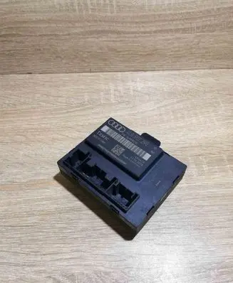 Audi Q7 4L Door control unit/module 4L0907290