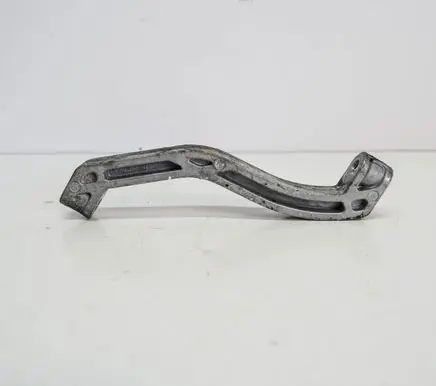 Volkswagen PASSAT B8 Other engine bay part 1K0199359E