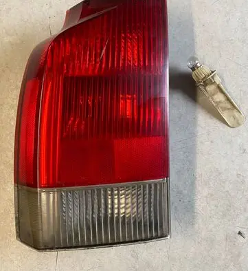 Volvo V70 Rear/tail lights 9154497