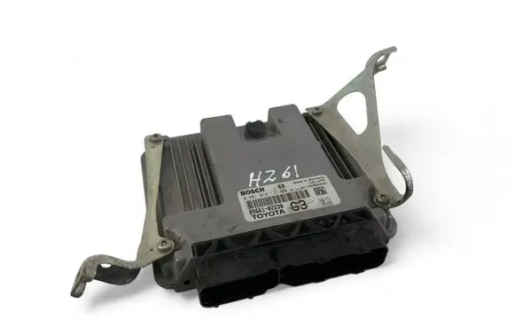 Toyota Auris 150 Engine control unit/module ECU 896610ZG30 0281019177