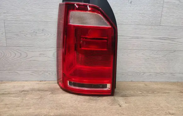 Volkswagen Transporter - Caravelle T6 Rear/tail lights 7E0945095AD