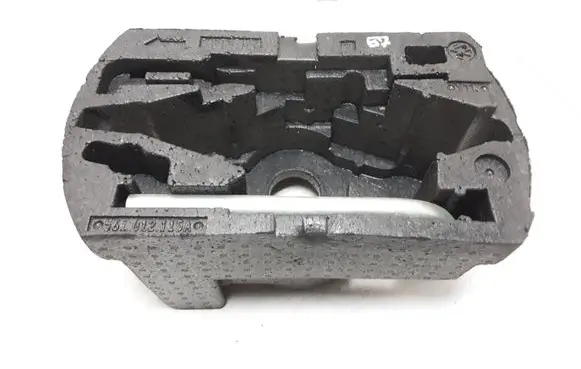 Volkswagen PASSAT B7 USA Tool set 561012115A