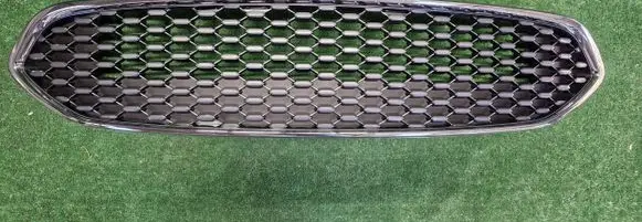 Ford Ka Front bumper upper radiator grill J7BB7081D