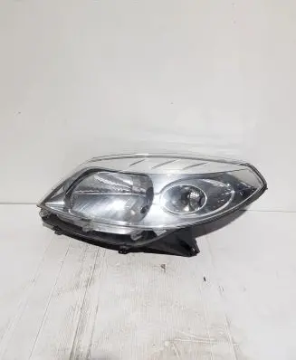 Dacia Sandero Headlight/headlamp 8200733878