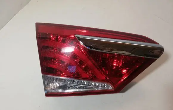 Hyundai i40 Tailgate rear/tail lights 924033Z001