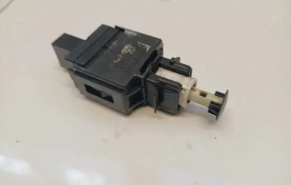 Volvo XC90 Brake pedal sensor switch