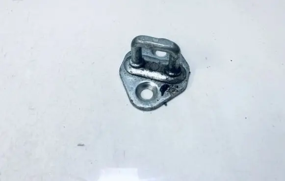 Toyota RAV 4 (XA20) Front door lock loop/hook striker 