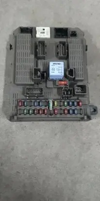Citroen C5 Fuse module 9649301680