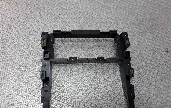 Radio/GPS head unit trim