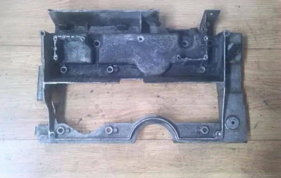 Volvo S40, V40 Rocker cam cover 9146789