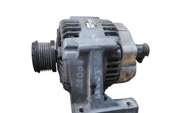 Volvo S40, V40 Generator/alternator 9472908 14V120A TN1022110500