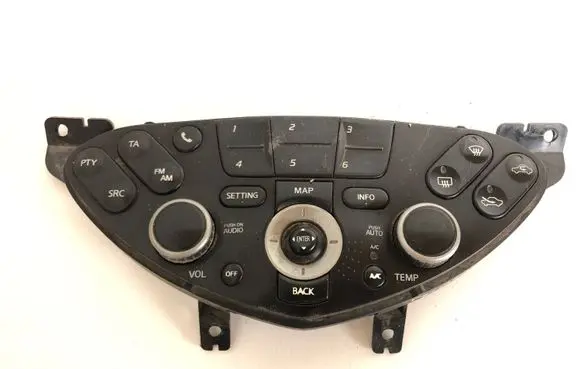 Nissan Primera Climate control unit 28395AV611