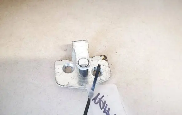 Opel Vectra C Rear door lock loop/hook striker 