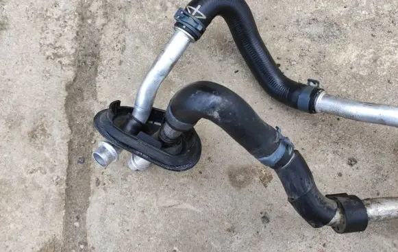 Porsche Cayenne (92A) Engine coolant pipe/hose 7P0819857C AF03026002