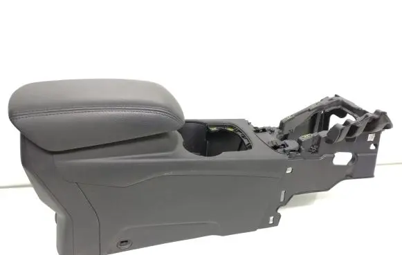 Ford Focus Center console 0526102436801