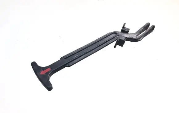 Engine bonnet (hood) release handle