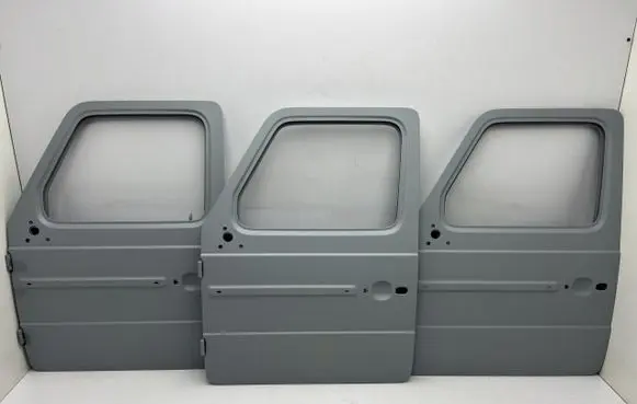 Mercedes-Benz Sprinter W906 Front door A465