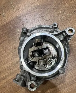 BMW 7 E65 E66 Vacuum pump 7791232