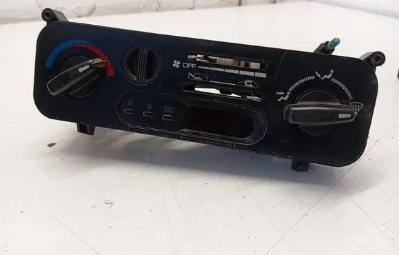 Mitsubishi Colt Climate control unit
