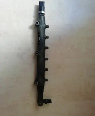 Volvo S80 Fuel main line pipe 8658252 001850L1 0445215010