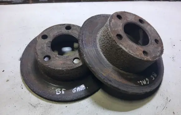 Volkswagen PASSAT B5 Rear brake disc