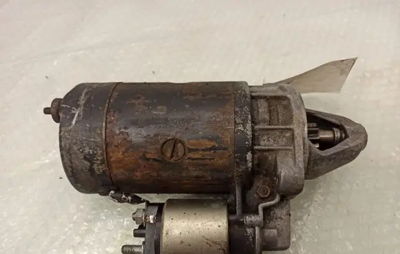 Mercedes-Benz E W123 Starter motor 0001314027 1005823397