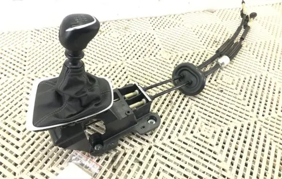Opel Crossland X Gear shift rod 