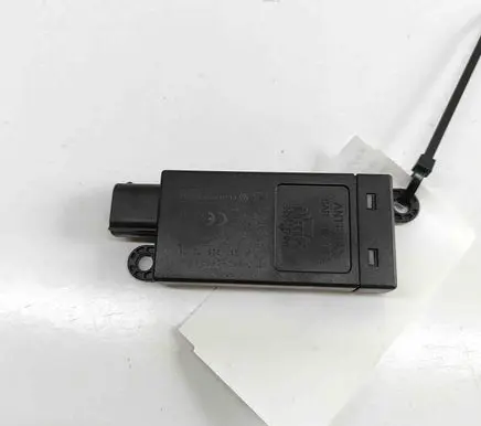 Mercedes-Benz C W205 Keyless system antenna A2179057001