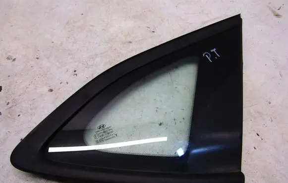 Hyundai Tucson TL Rear side window GMAUTO4574097