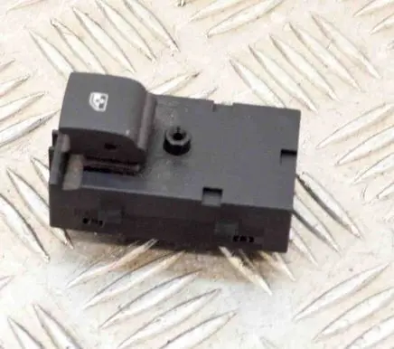 Opel Mokka Electric window control switch 22915110