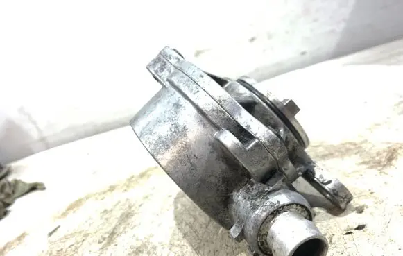Opel Vivaro Vacuum pump 8200102535
