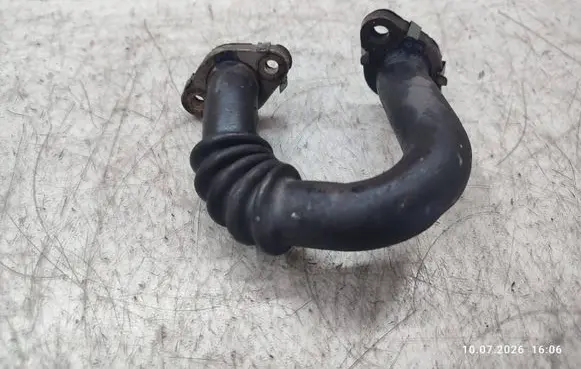 Volkswagen Touran II EGR valve line/pipe/hose