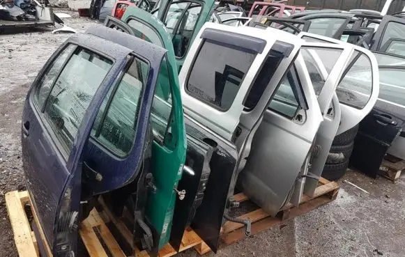 Mini One - Cooper R50 - 53 Front door juodos