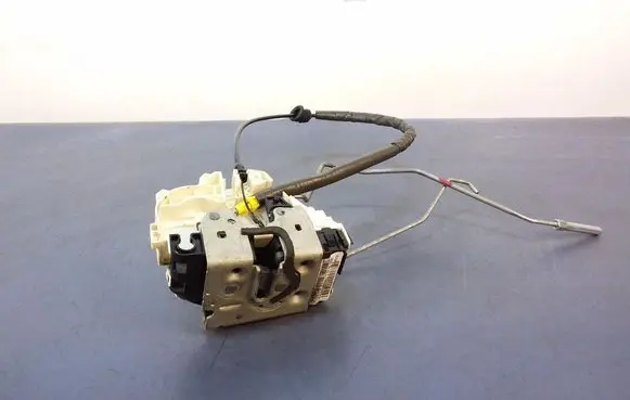 Jeep Grand Cherokee Front door lock P04589924AG