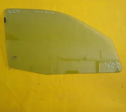 Renault Clio II Front door window glass four-door